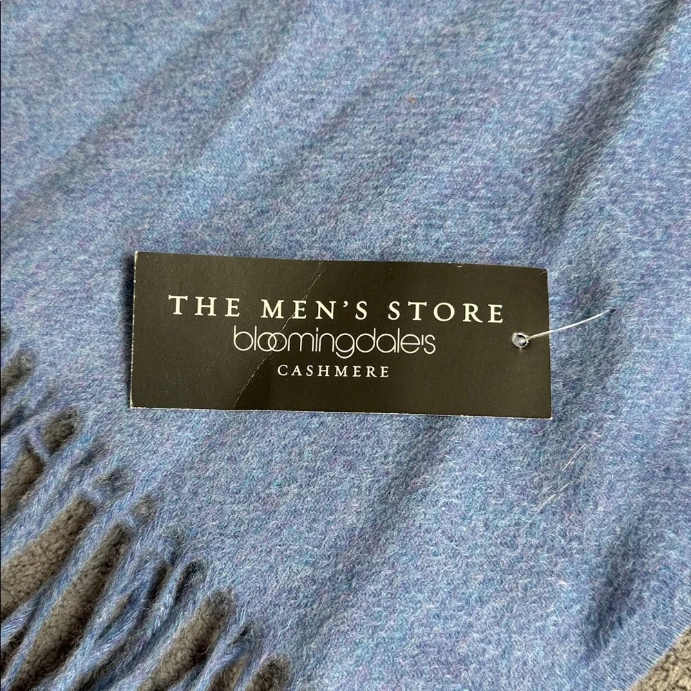 NWT Bloomingdale’s Cashmere Fringe Trim Scarf Mystical Blue Heather